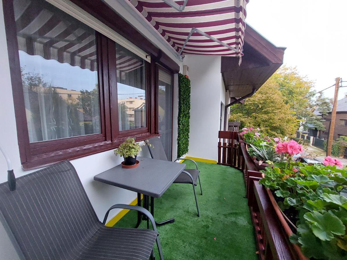Summer House Emeleti Szoba Дебрецен Экстерьер фото